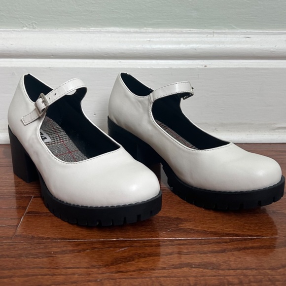Mary Jane Heels - Picture 5 of 5